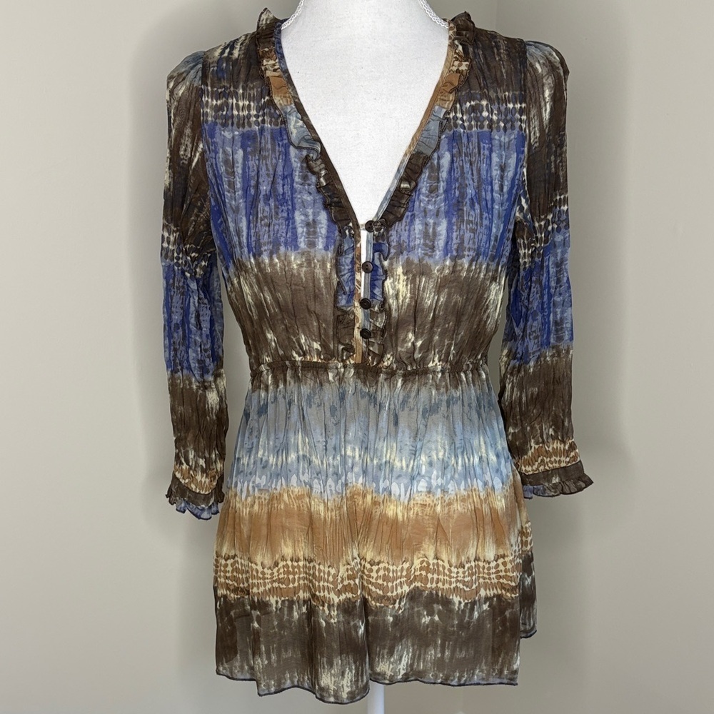 New Directions Blue and Brown Ruffle V Neck Blouse with Elastic Waist. Medium